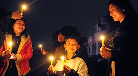 Aktionen zur Begrüßung der Erdstunde 2013